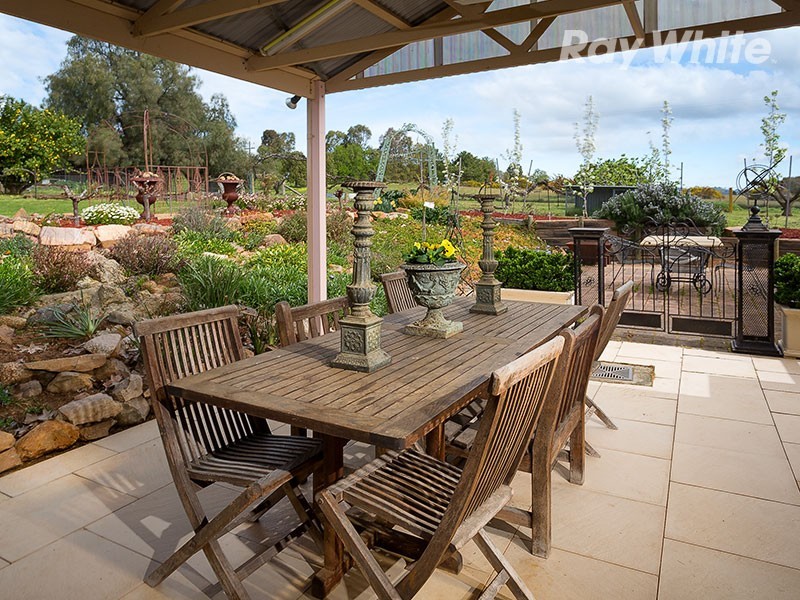 200 Hawthorn Road, Jindera NSW 2642