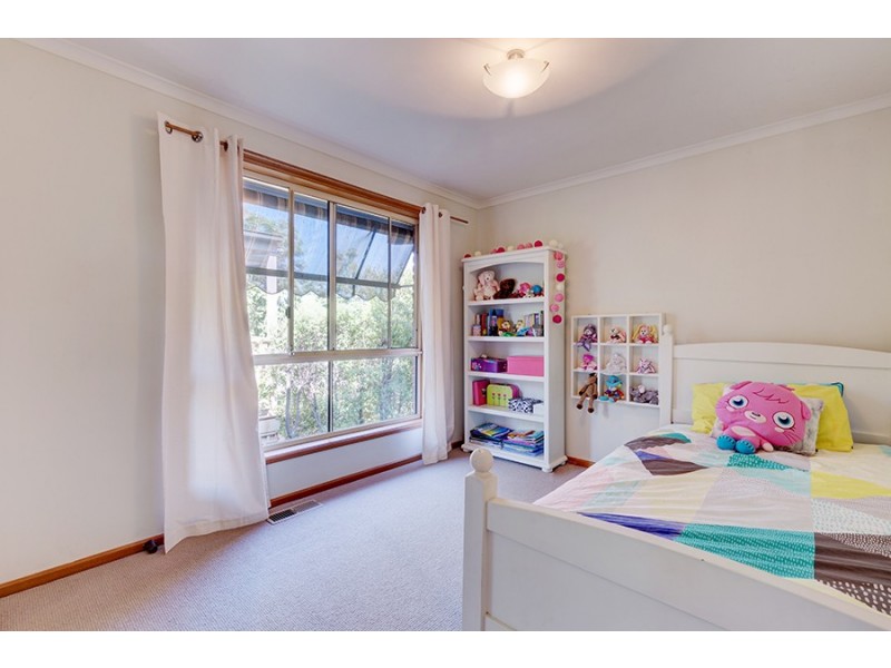 15 Doulton Drive, West Albury NSW 2640