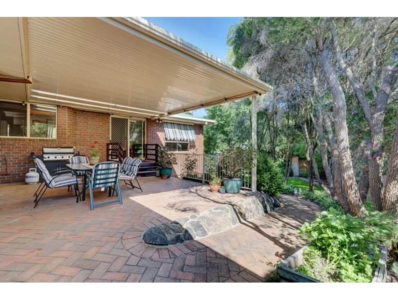 15 Doulton Drive, West Albury NSW 2640