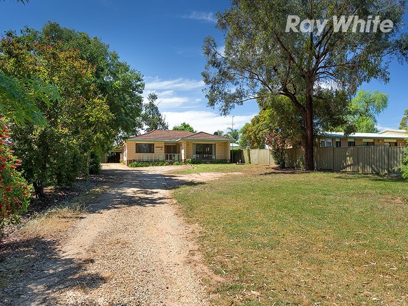 115 Hawkins Street, Howlong NSW 2643