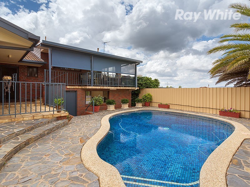 403 Halehaven Crescent, Lavington NSW 2641