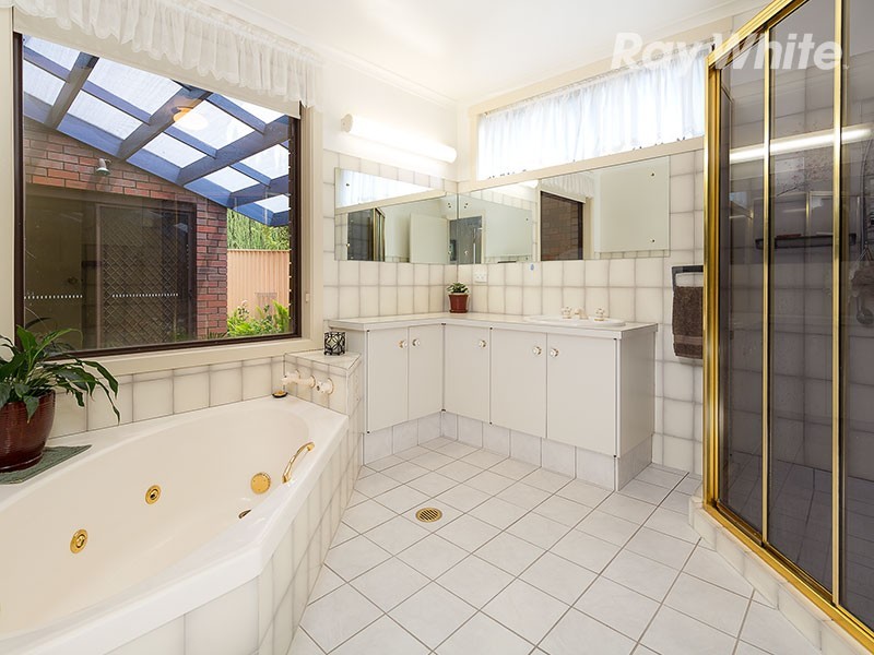 403 Halehaven Crescent, Lavington NSW 2641