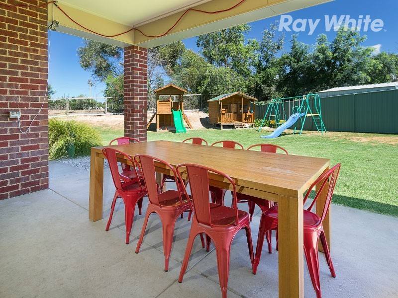 37 Cassinia Court, Thurgoona NSW 2640