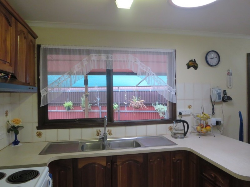 401 Dale Crescent, Lavington NSW 2641