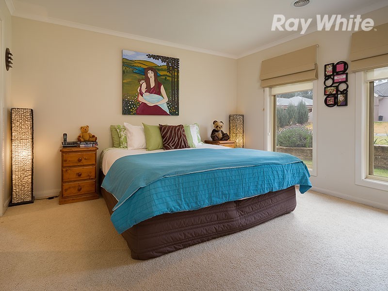 15 Dillagar Place, Springdale Heights NSW 2641