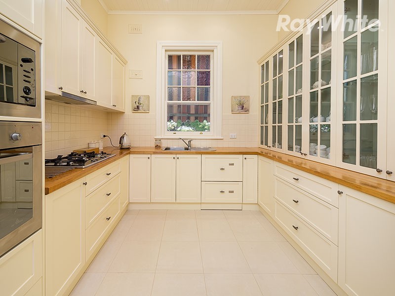 39 Hawkins Street, Howlong NSW 2643