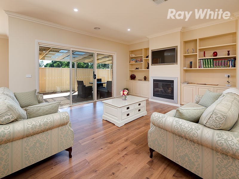 39 Hawkins Street, Howlong NSW 2643