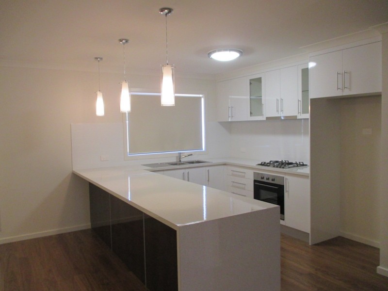 2/9 Donnolley Court, Lavington NSW 2641