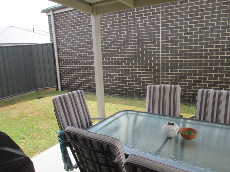 2/9 Donnolley Court, Lavington NSW 2641
