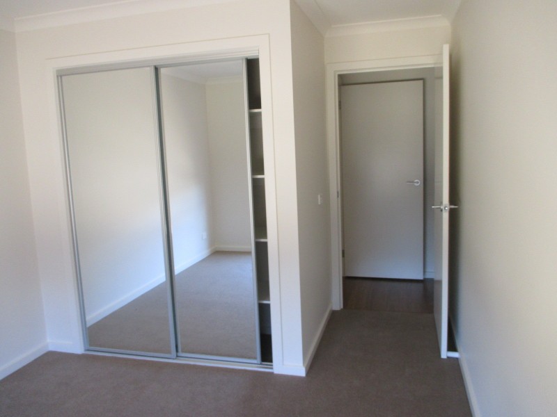 2/9 Donnolley Court, Lavington NSW 2641