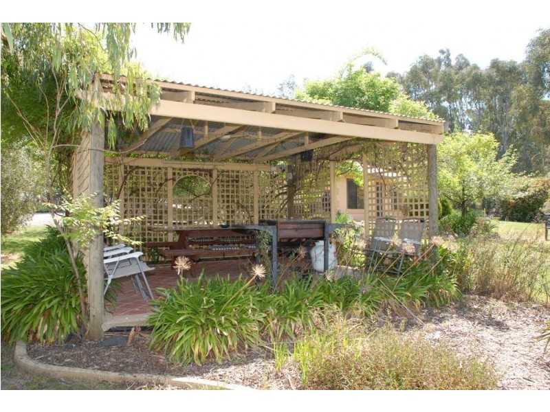 345 Reids Way, Wooragee, Beechworth VIC 3747