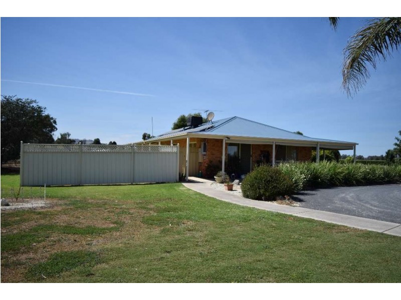 2380 Murray Valley Highway, Barnawartha VIC 3688