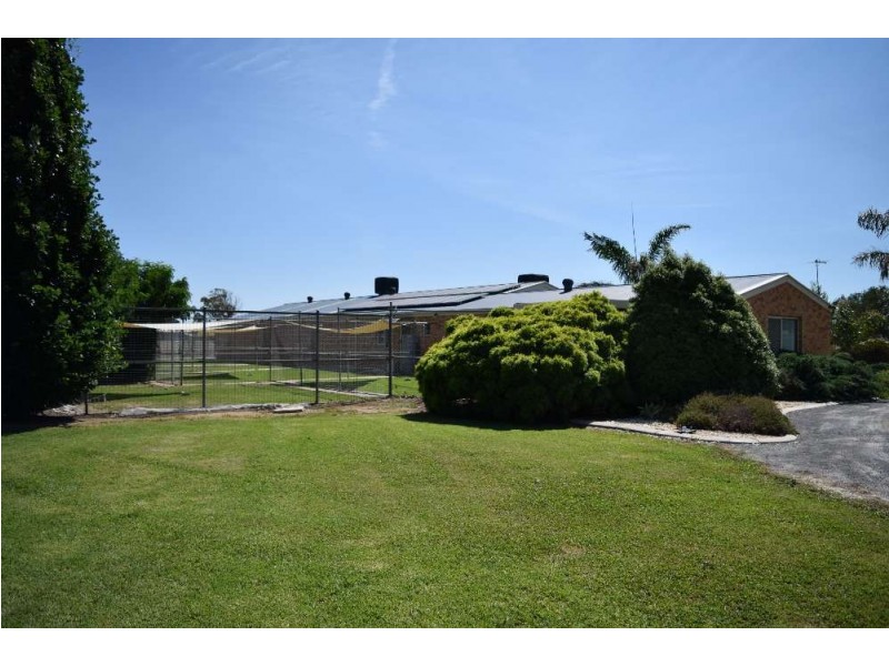 2380 Murray Valley Highway, Barnawartha VIC 3688