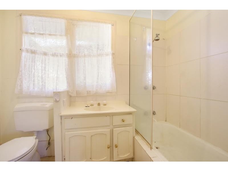 364 Woomera Crescent, Lavington NSW 2641