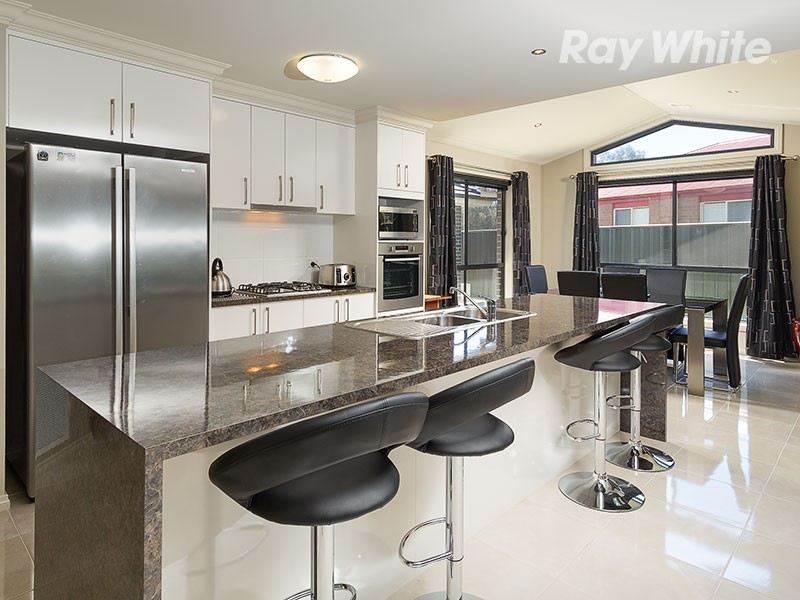 79 Royce Crescent, Lavington NSW 2641