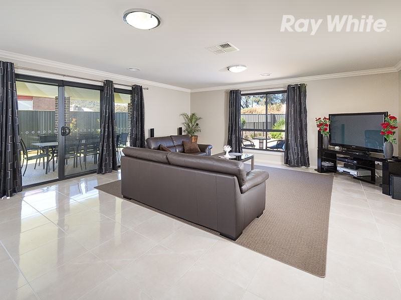 79 Royce Crescent, Lavington NSW 2641