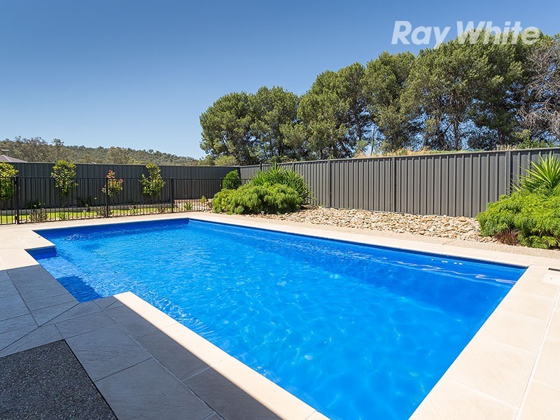 79 Royce Crescent, Lavington NSW 2641