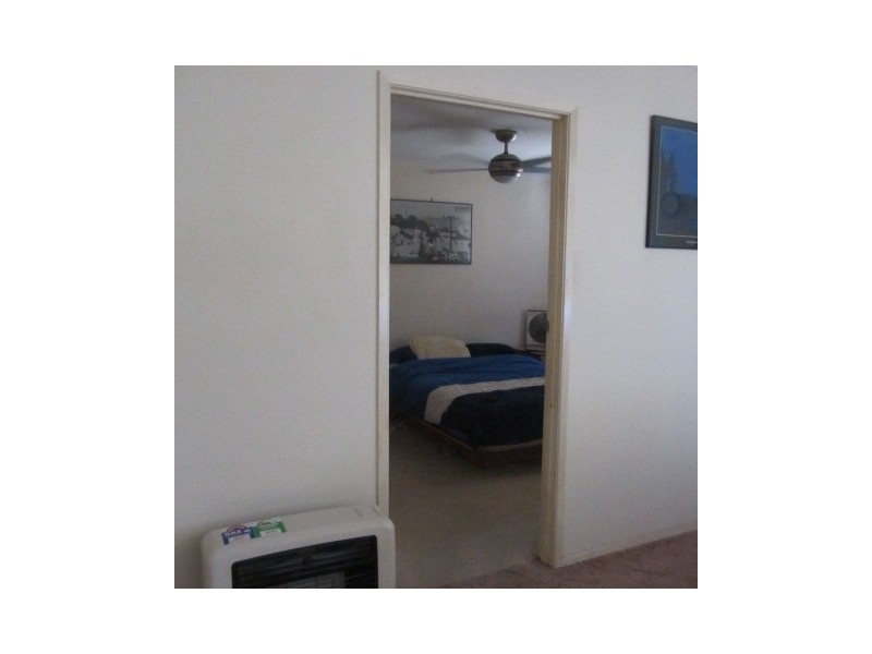 2/415 Tarakan Avenue, Lavington NSW 2641