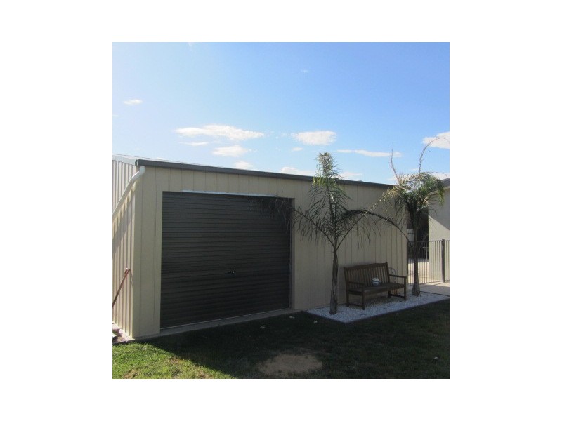 12 Renwick Court, Lavington NSW 2641