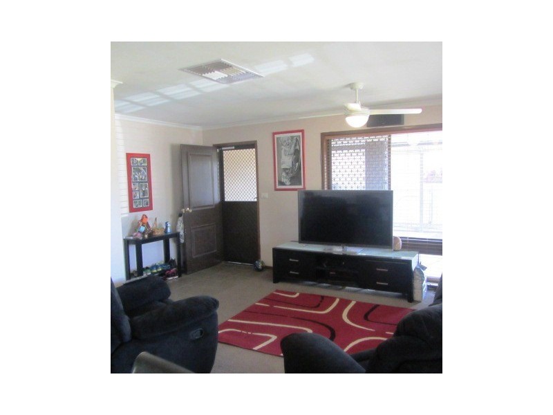 12 Renwick Court, Lavington NSW 2641