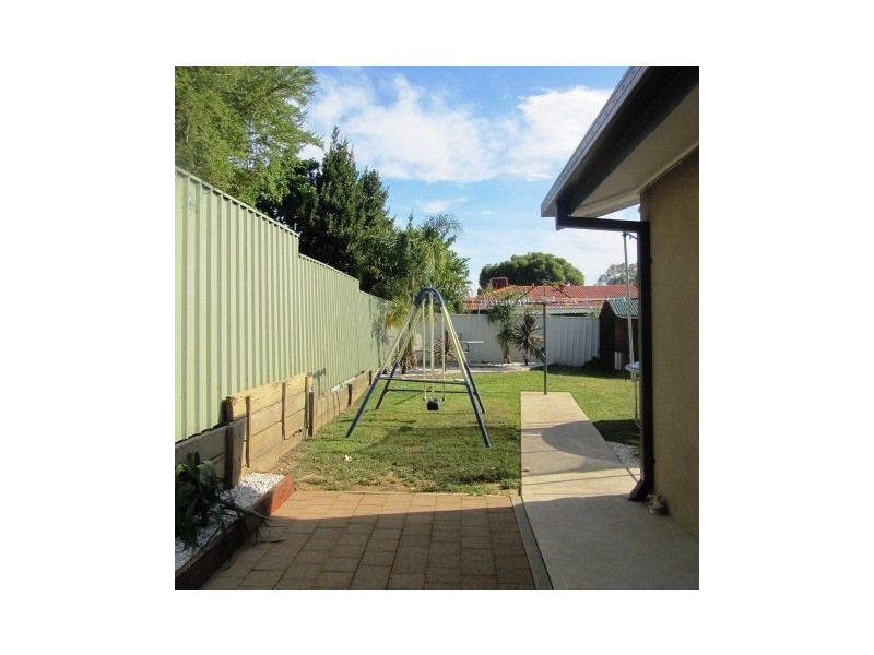 12 Renwick Court, Lavington NSW 2641