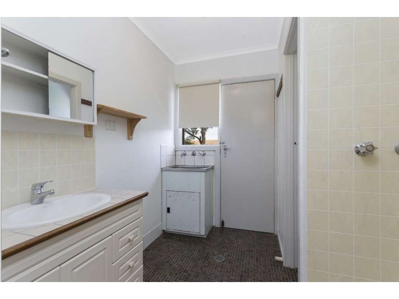 3/610 Prune Street, Lavington NSW 2641