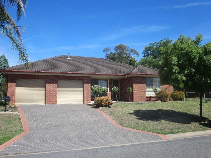 12 Bartholomew Street, Glenroy NSW 2640