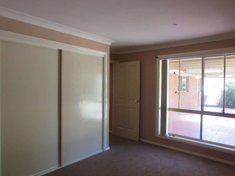 12 Bartholomew Street, Glenroy NSW 2640