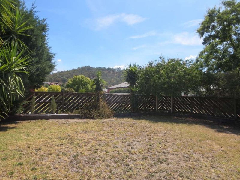 12 Bartholomew Street, Glenroy NSW 2640