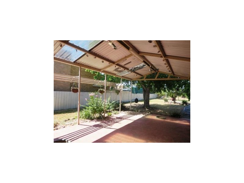 108 Pell Street, Howlong NSW 2643