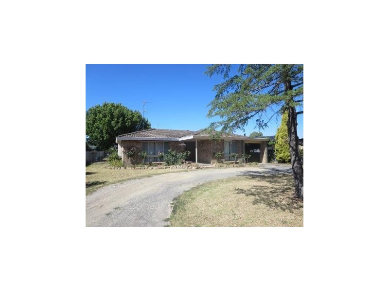 108 Pell Street, Howlong NSW 2643