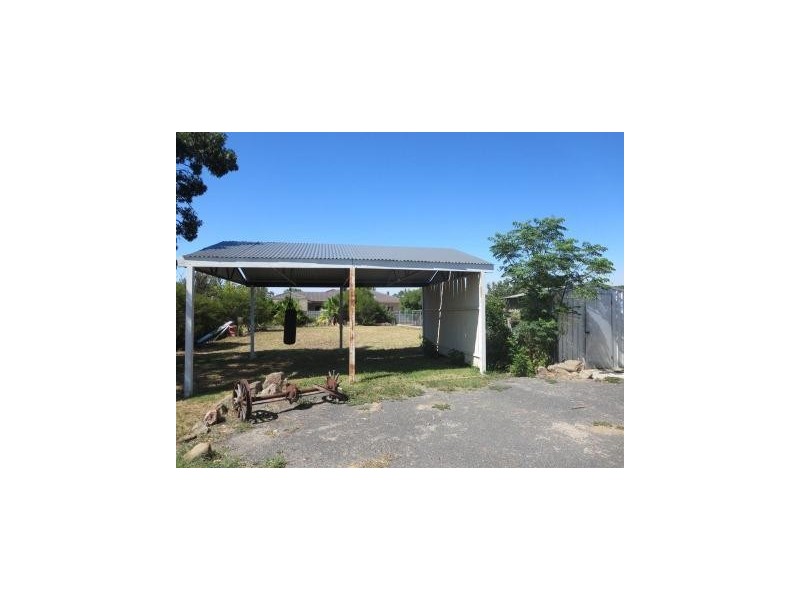 108 Pell Street, Howlong NSW 2643