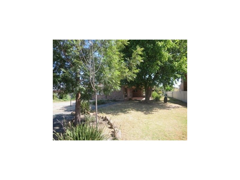 108 Pell Street, Howlong NSW 2643