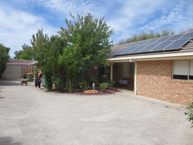 8 Cooper Close, Glenroy NSW 2640