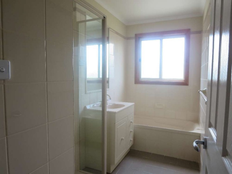 4 Mahon Place, Khancoban NSW 2642