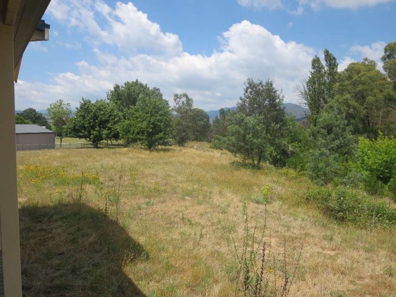 4 Mahon Place, Khancoban NSW 2642