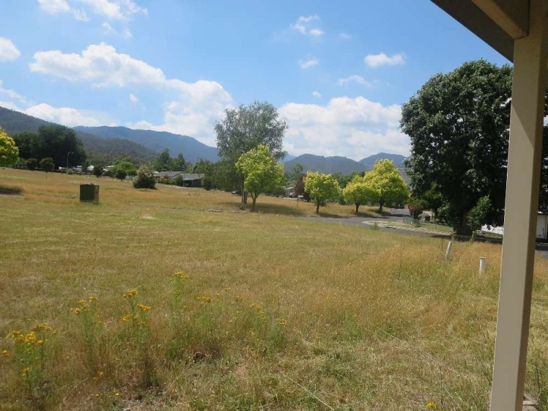 4 Mahon Place, Khancoban NSW 2642