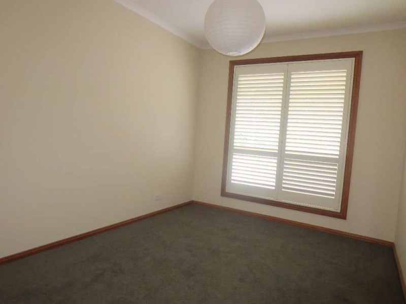 4 Mahon Place, Khancoban NSW 2642