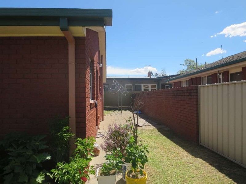 1/349 Buckingham Street (aka 1/847 Mate St), North Albury NSW 2640