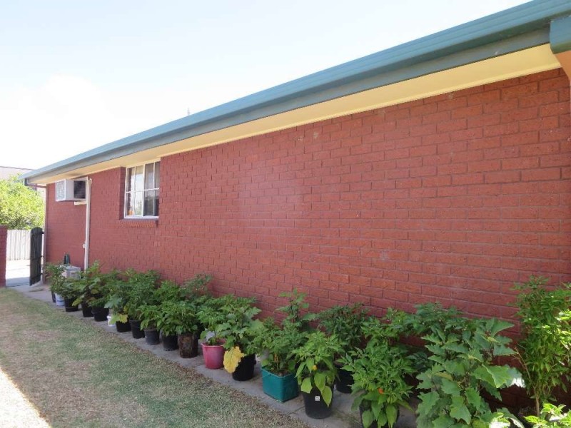 1/349 Buckingham Street (aka 1/847 Mate St), North Albury NSW 2640