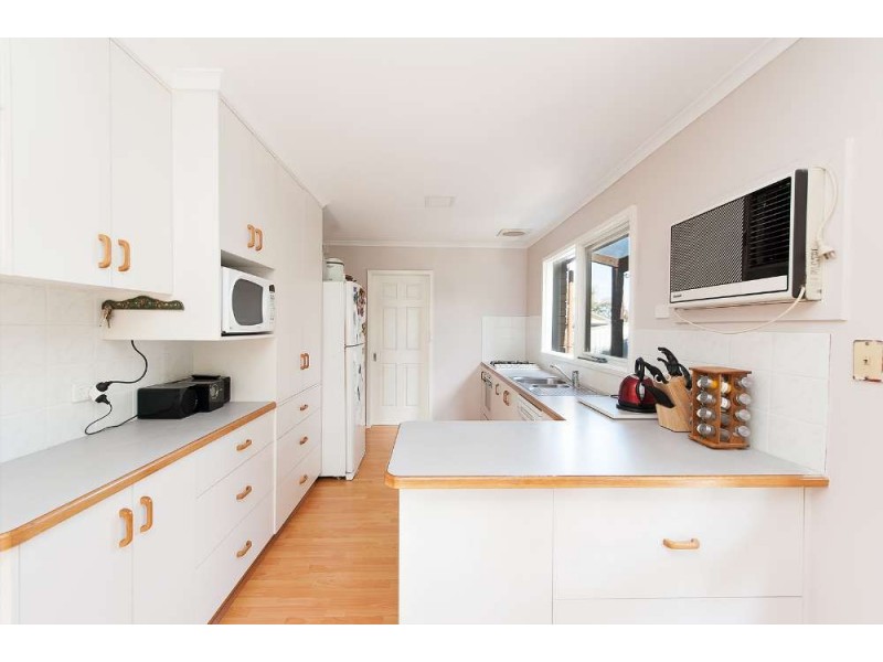 319 Balston Street, Lavington NSW 2641