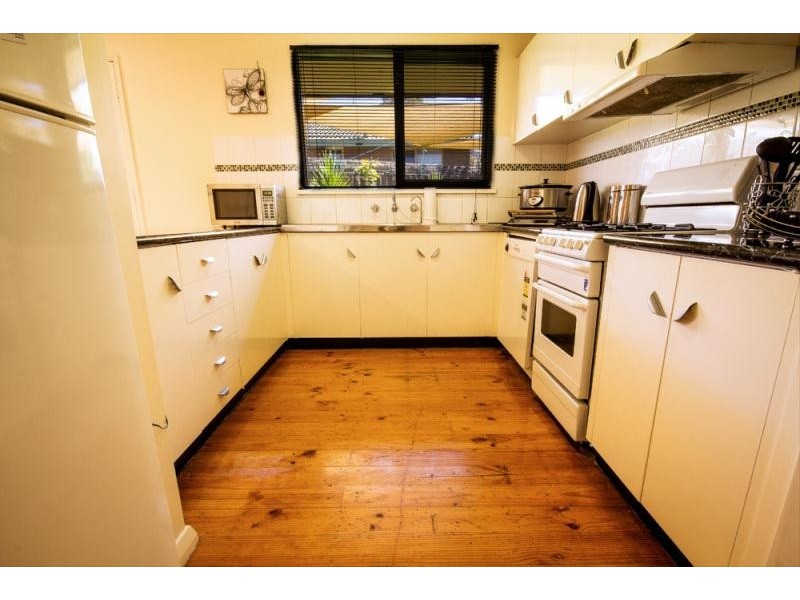 13 Baranbale Way, Lavington NSW 2641