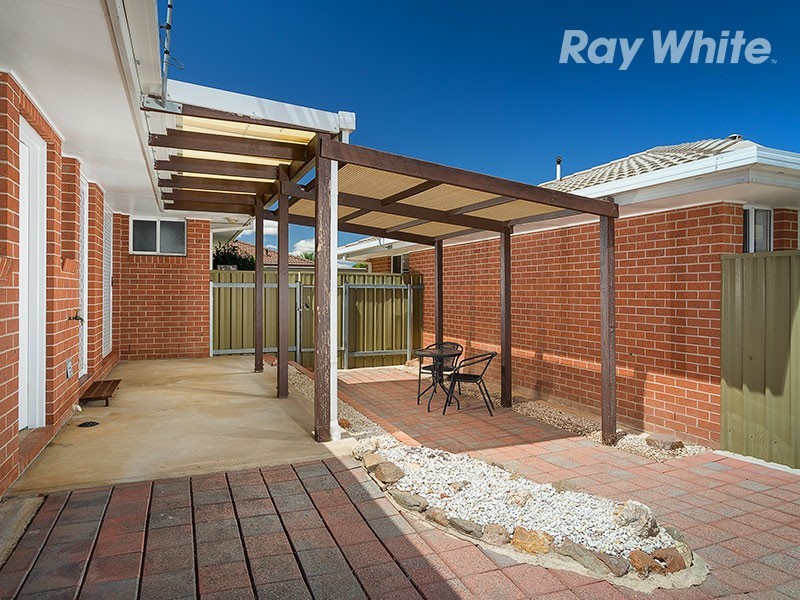 1/4 Amalfi Drive, Lavington NSW 2641