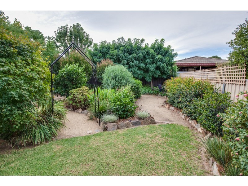 346 Cheyenne Drive, Lavington NSW 2641