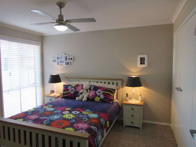 2/46 La Fontaine Avenue, Lavington NSW 2641