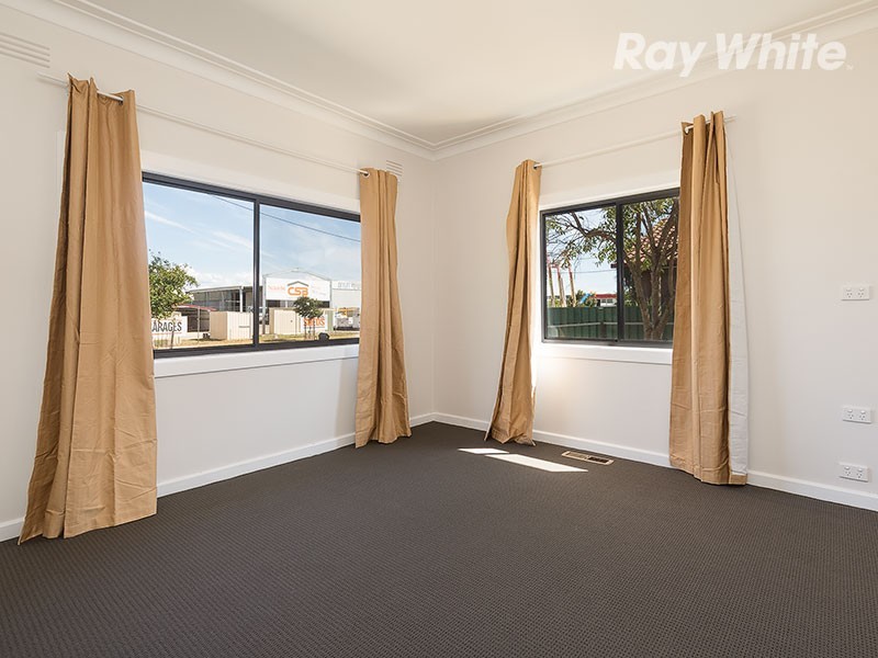 290 Union Road, Lavington NSW 2641