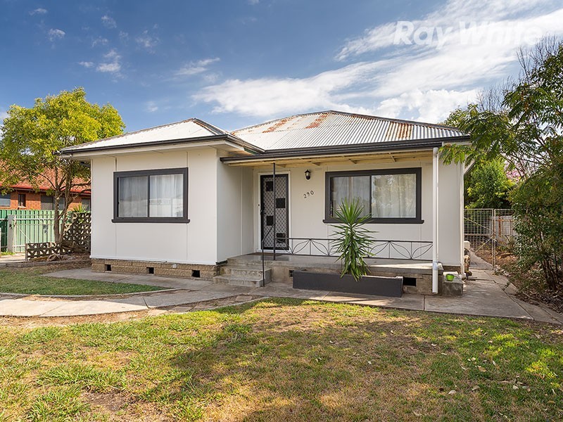 290 Union Road, Lavington NSW 2641