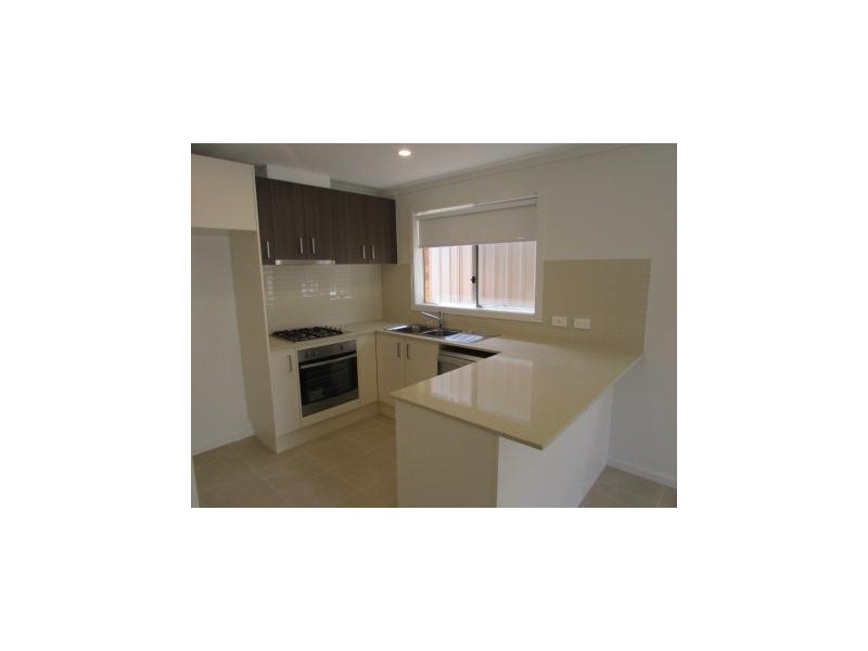 27 Brookfield Mews, Lavington NSW 2641