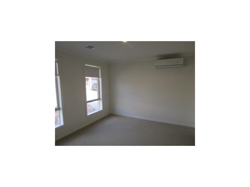 27 Brookfield Mews, Lavington NSW 2641