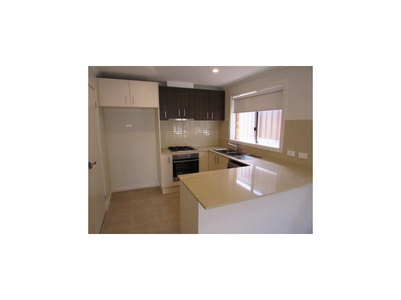27 Brookfield Mews, Lavington NSW 2641